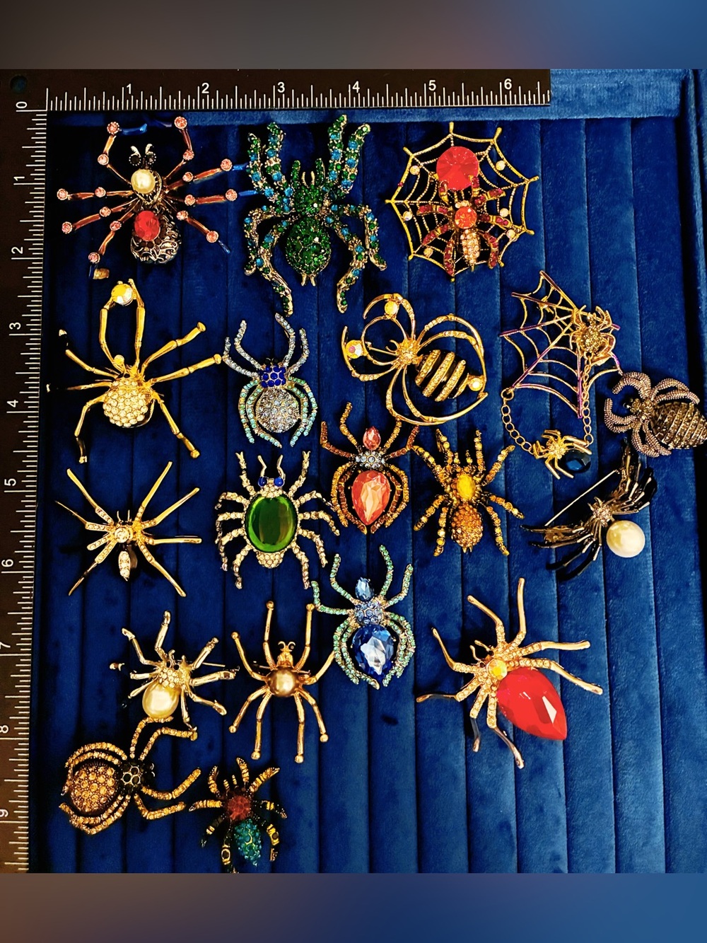 Lot 20 Spider Brooch Pin Rhinestone Enamel Insect Halloween Jewelry